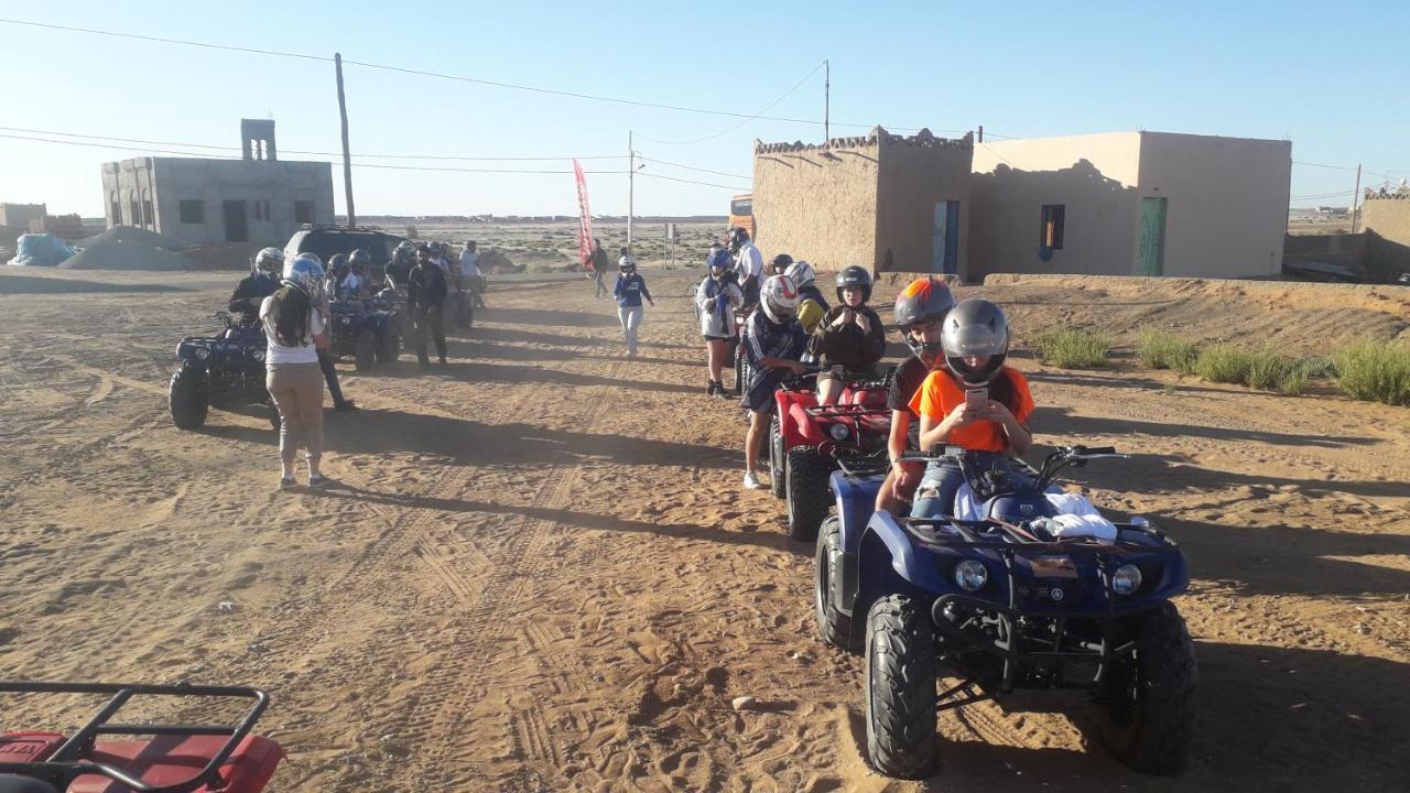 Bivouac Erg Znaigui Hotell Merzouga Exteriör bild