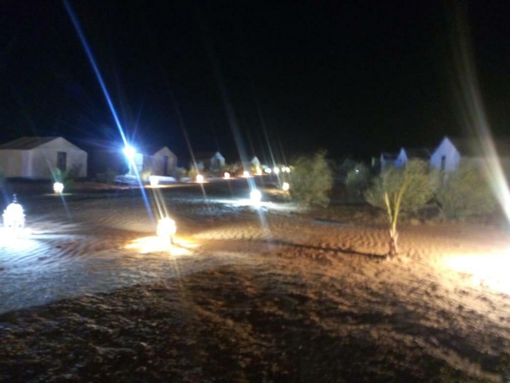 Bivouac Erg Znaigui Hotell Merzouga Exteriör bild