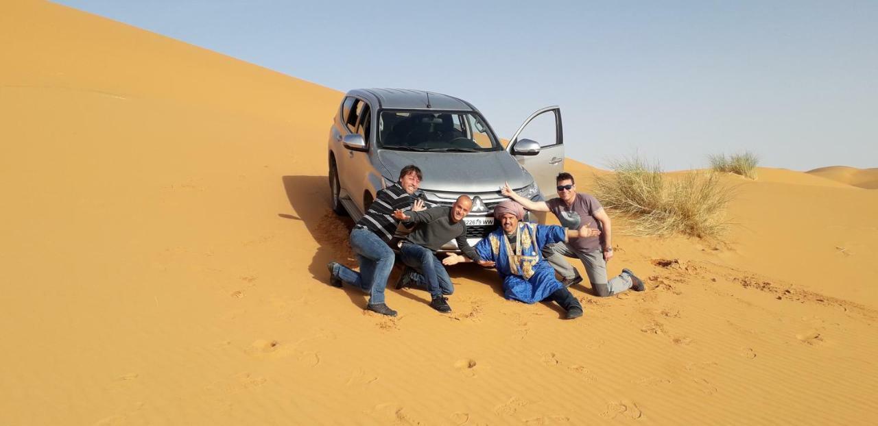 Bivouac Erg Znaigui Hotell Merzouga Exteriör bild