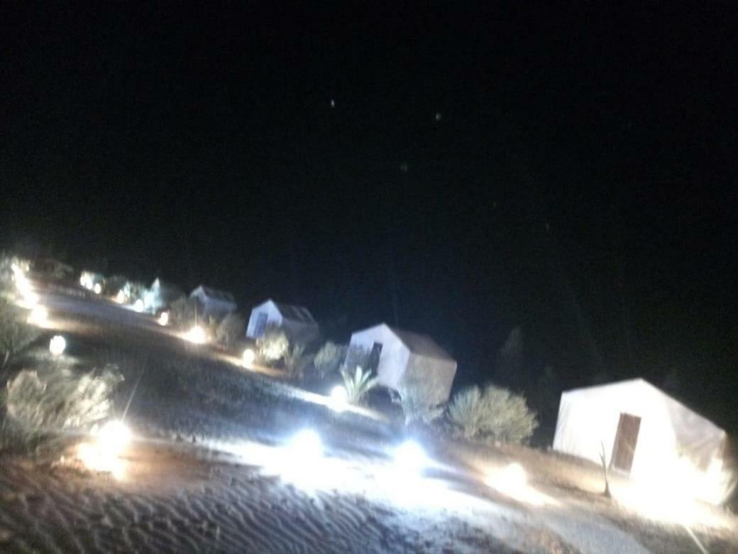 Bivouac Erg Znaigui Hotell Merzouga Exteriör bild