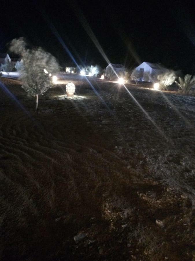 Bivouac Erg Znaigui Hotell Merzouga Exteriör bild