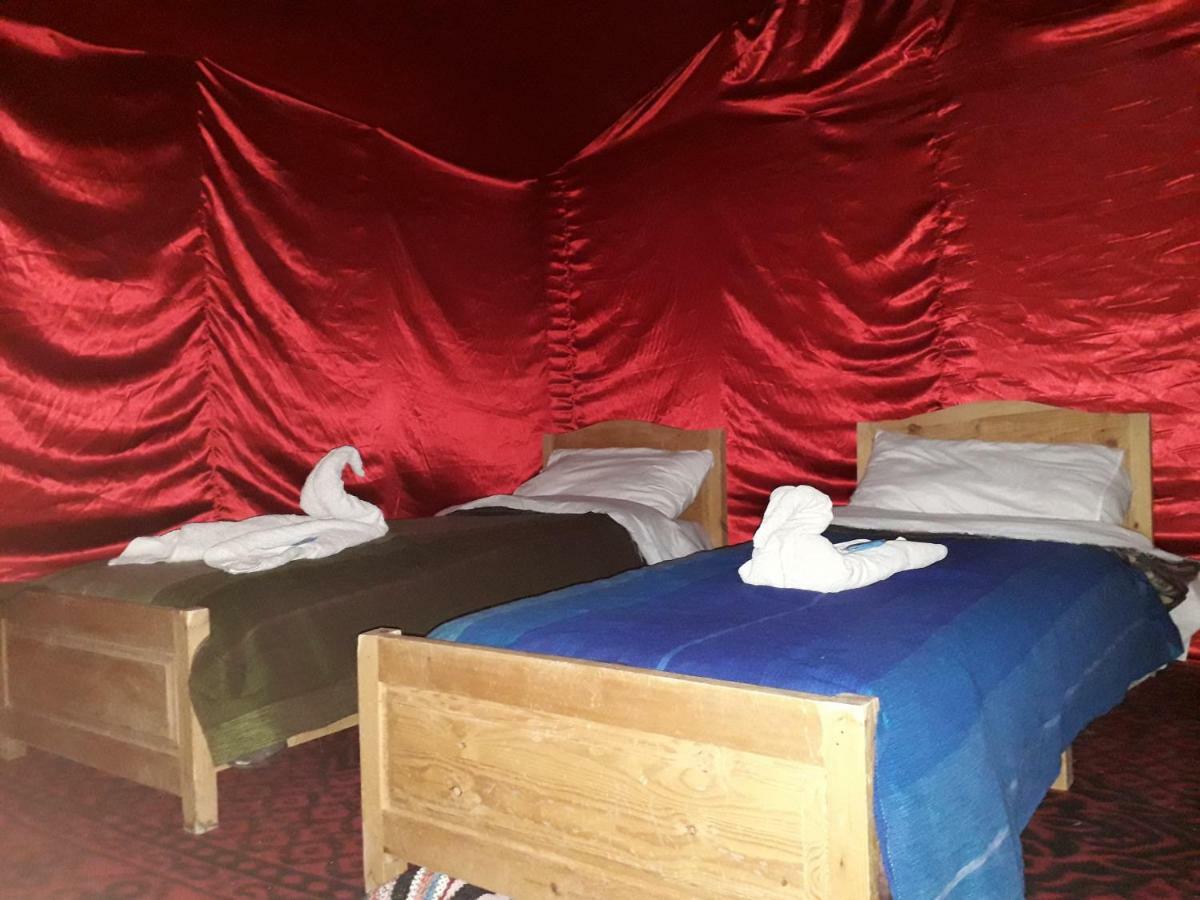 Bivouac Erg Znaigui Hotell Merzouga Exteriör bild
